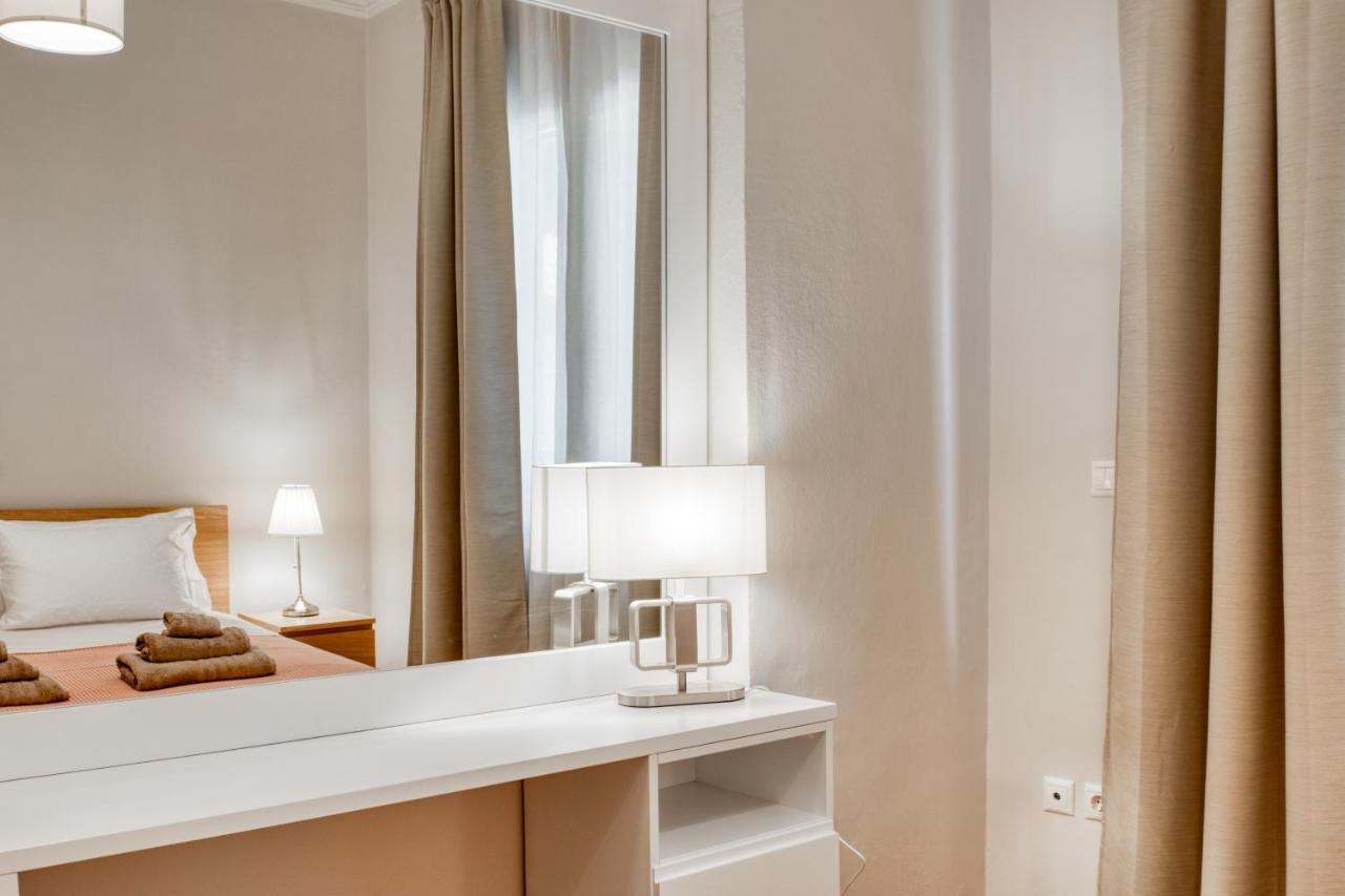 Modern 2-Bedroom Apt, 200M From The Acropolis Athen Eksteriør billede