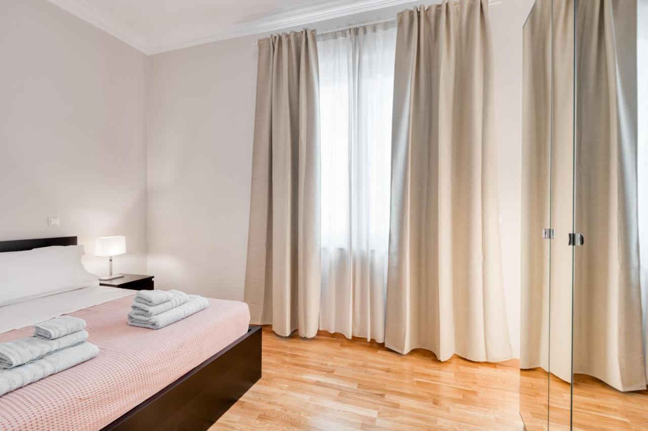 Modern 2-Bedroom Apt, 200M From The Acropolis Athen Eksteriør billede
